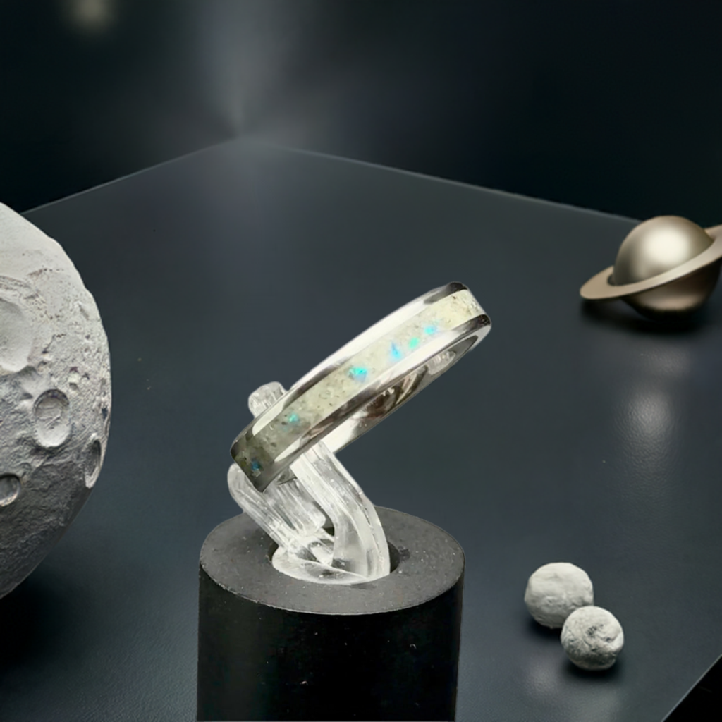 Lunar – Michael Paul Designed